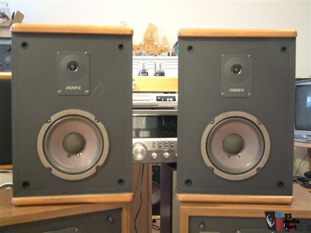 Several Pair Of Used Bookshelf Speakers For Sale Photo 867298