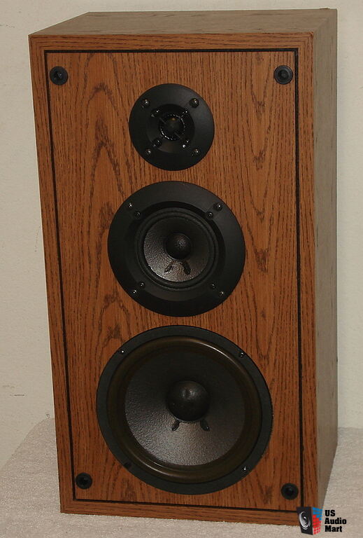 939365-11e8a7b2-altec-lansing-