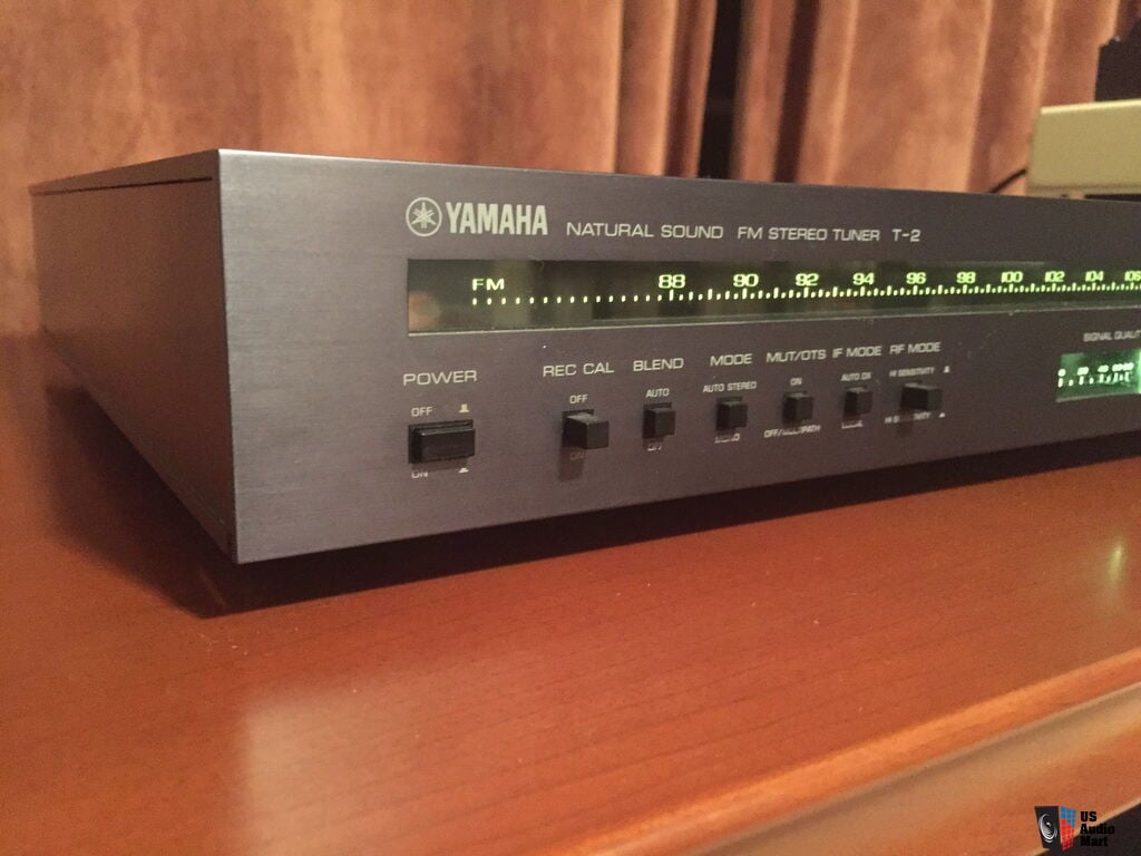 Yamaha T2 tuner Photo 961129 US Audio Mart